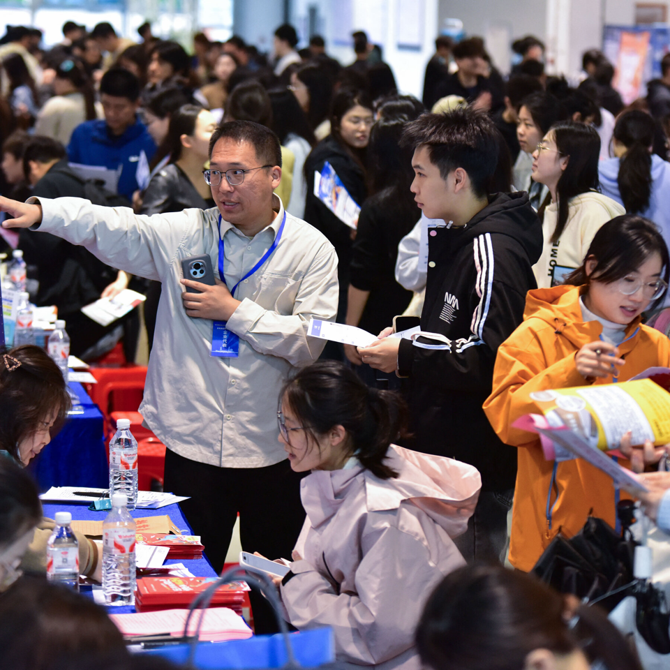 Source-supplied image for: China’s New Graduates, Facing a Dire Job Market, Must Also Contend With A.I.